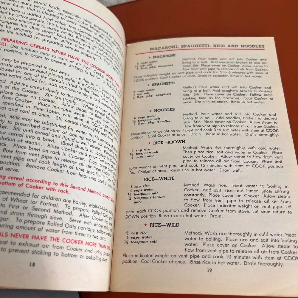 Vintage 1950 Presto Copper Bonded Stainless Steel Cooker Recipe Book Model 304